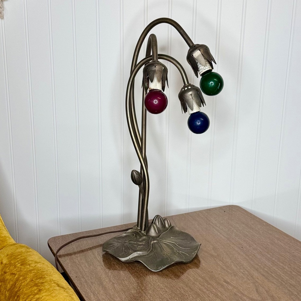 Vintage Art Nouveau Style 3 Light Lily Pad Accent Lamp Multi Color Bulbs
